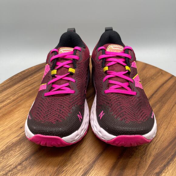 New Balance Fresh Foam Hierro v6 Shoes Womens Size 7.5 B Red Pink Trail Running - Picture 2 of 8
